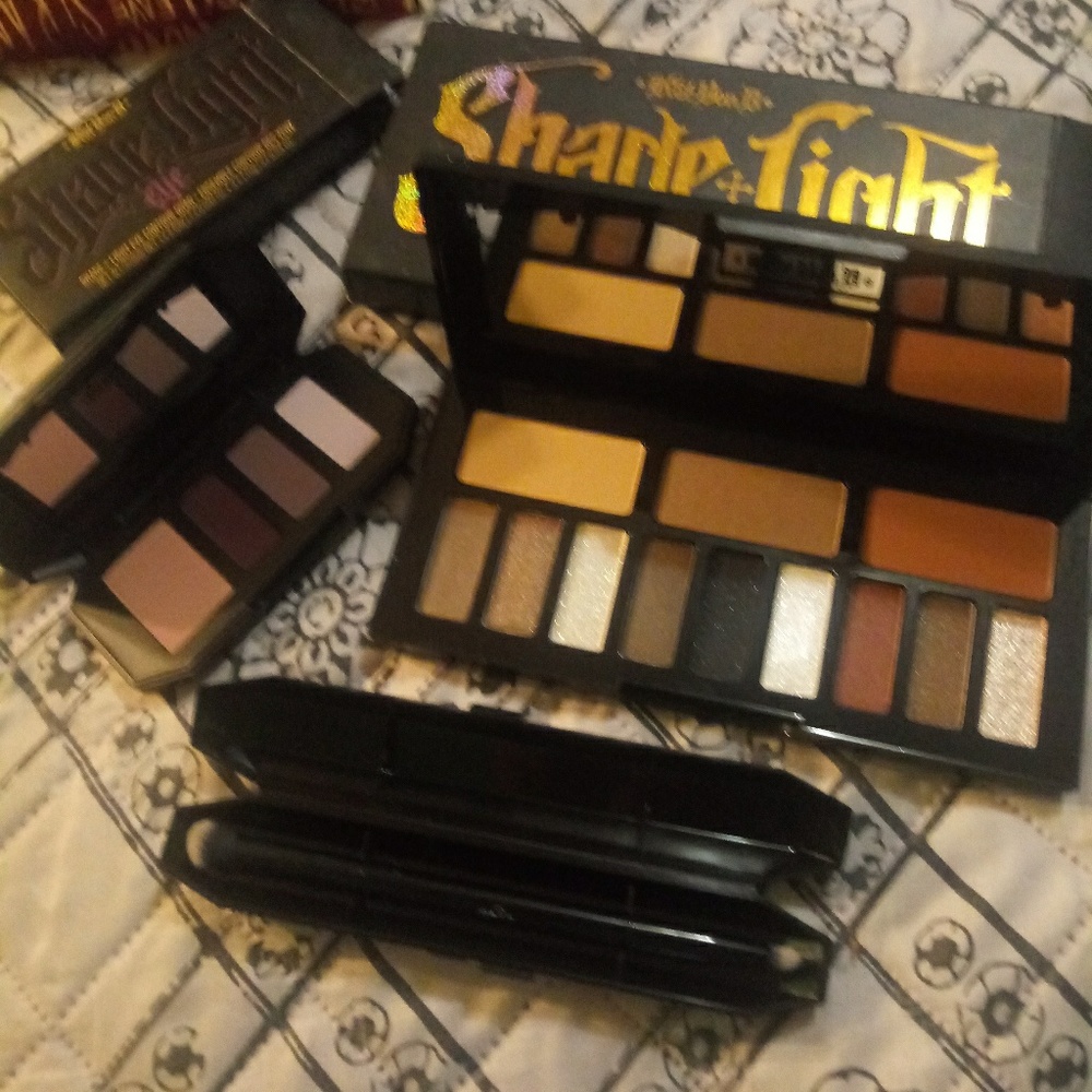KVD shade and light bundle